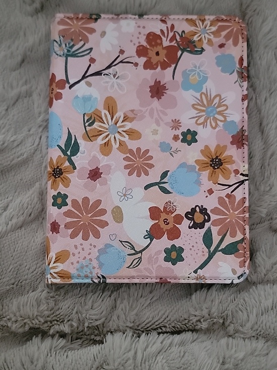 Other - Kindle Case Floral Design 5x7 Inches New Pink